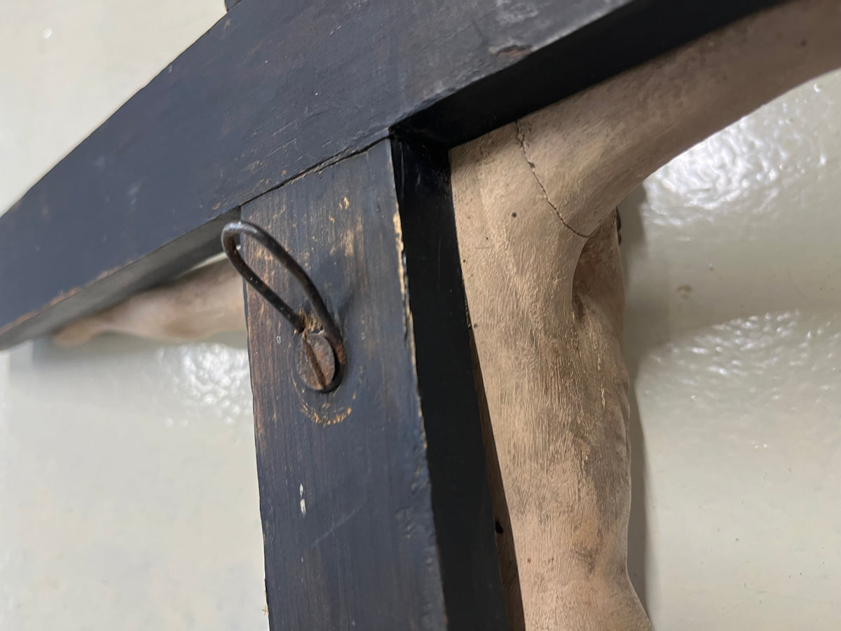 Crocifisso Antico in Legno Policromo – Artigianato Tirolese / Val Gardena, Fine '800