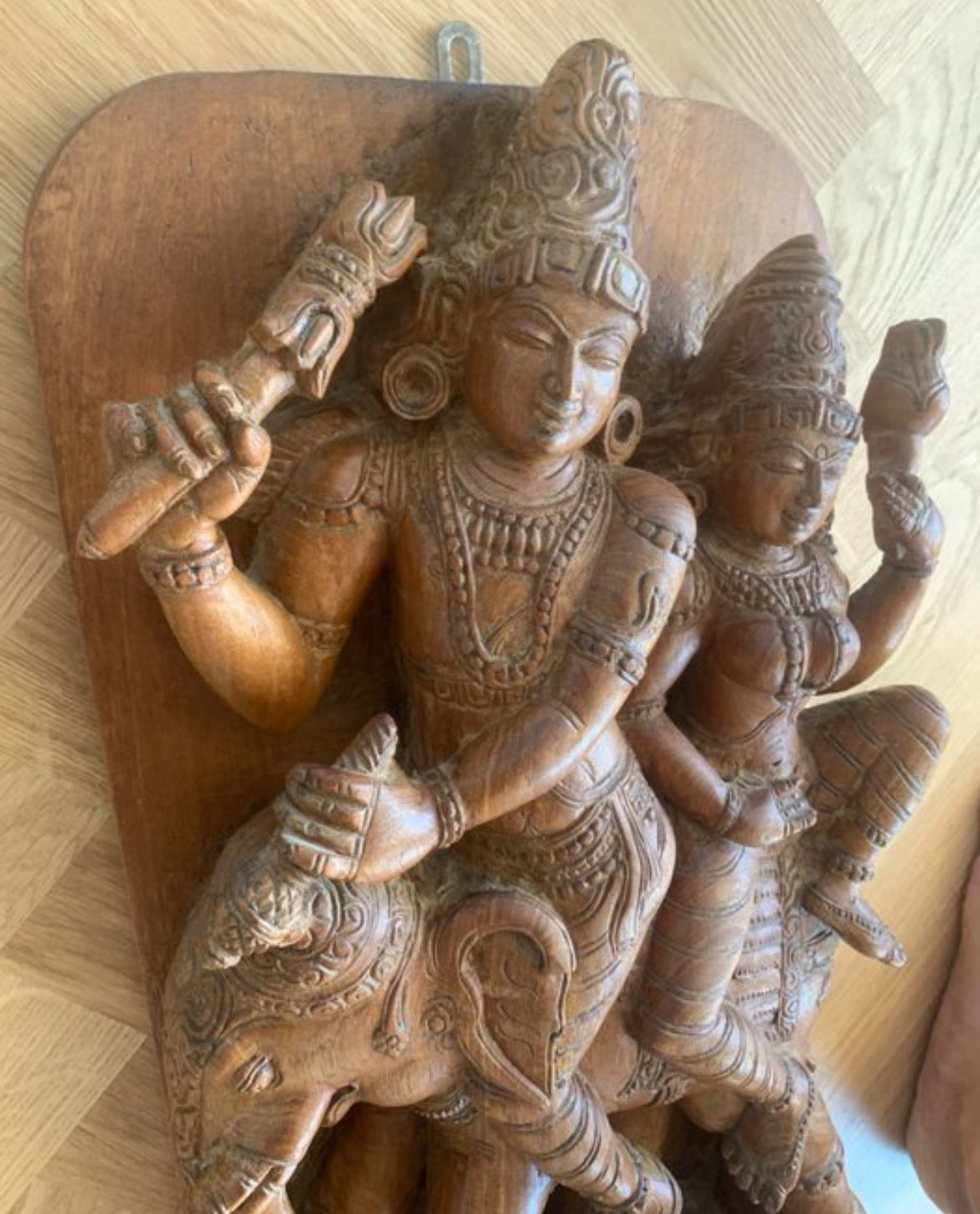 Pannello d'Arredo Indiano in Legno massiccio Intagliato 62cm – Scultura Divinità Indiane Shiva e Parvati su Elefante