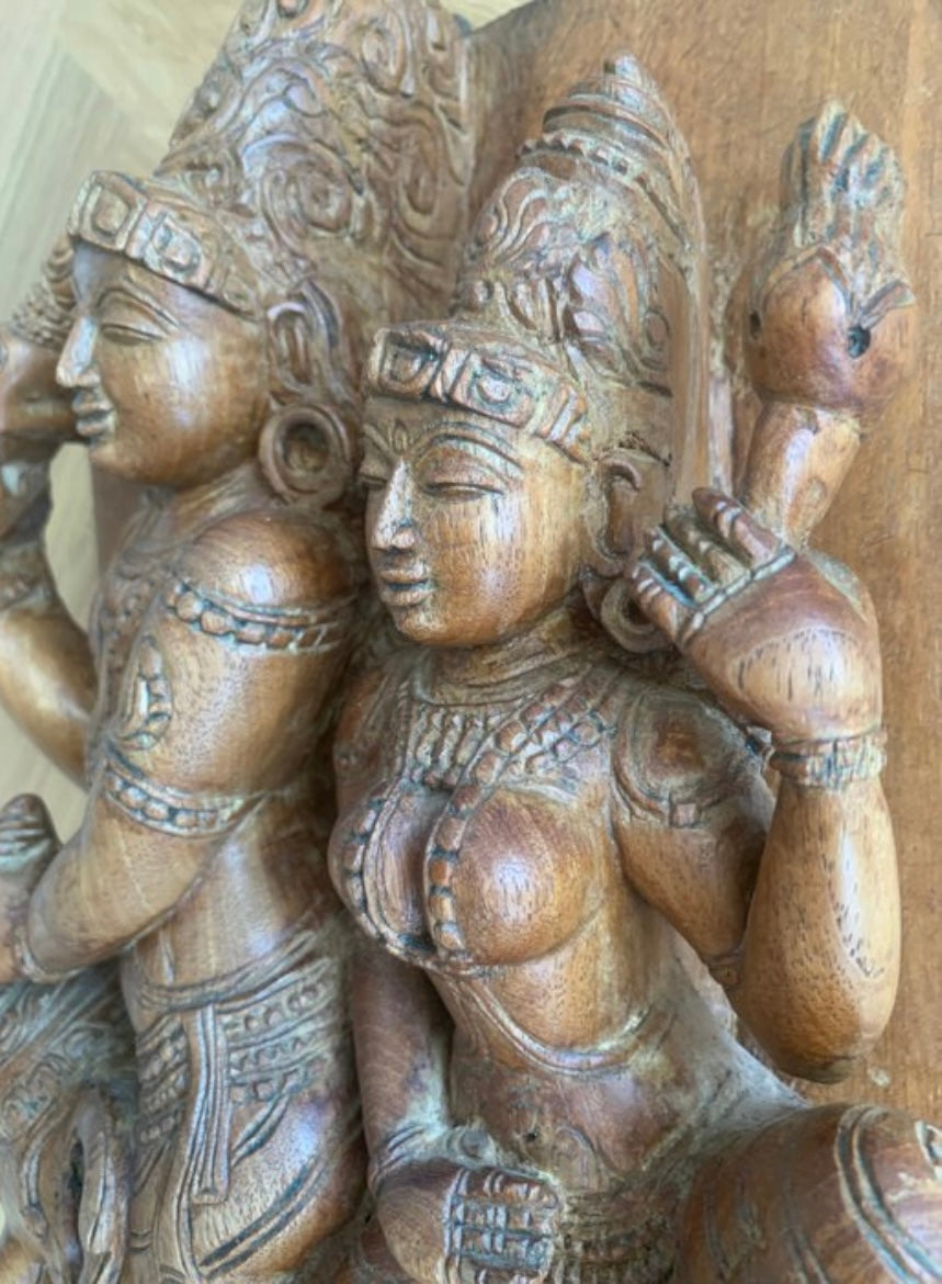 Pannello d'Arredo Indiano in Legno massiccio Intagliato 62cm – Scultura Divinità Indiane Shiva e Parvati su Elefante